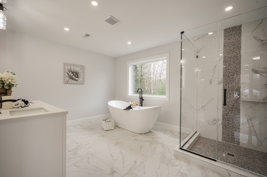 729 West St, Ludlow MA  01056-1022 exterior