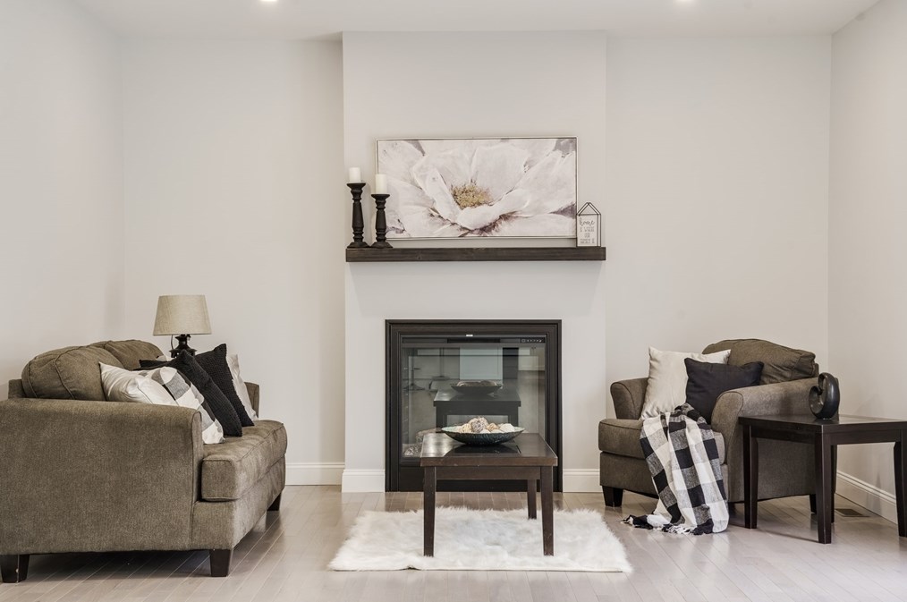 729 West St, Ludlow MA  01056-1022 exterior