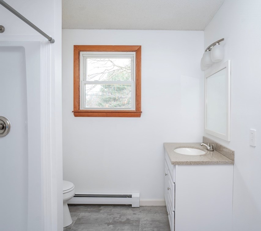 2278 County St, Taunton MA 02780-3509 exterior