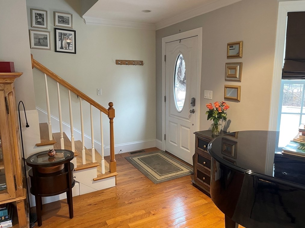 7 Decolores Dr, Wayland MA  01778-5057 exterior