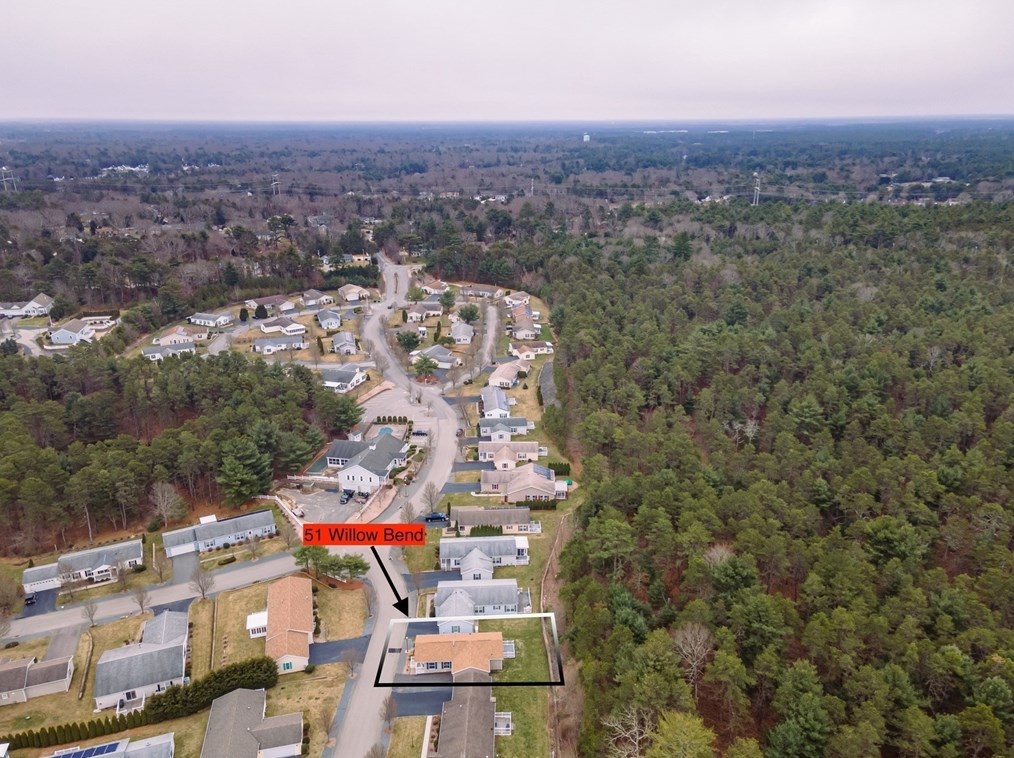 51 Willow Bend Blvd, Plymouth MA  02360-4698 exterior