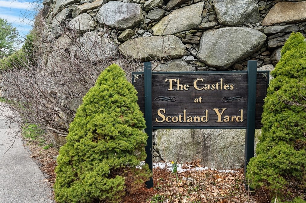 1 Highness Dr, Uxbridge MA 01569-1613 exterior