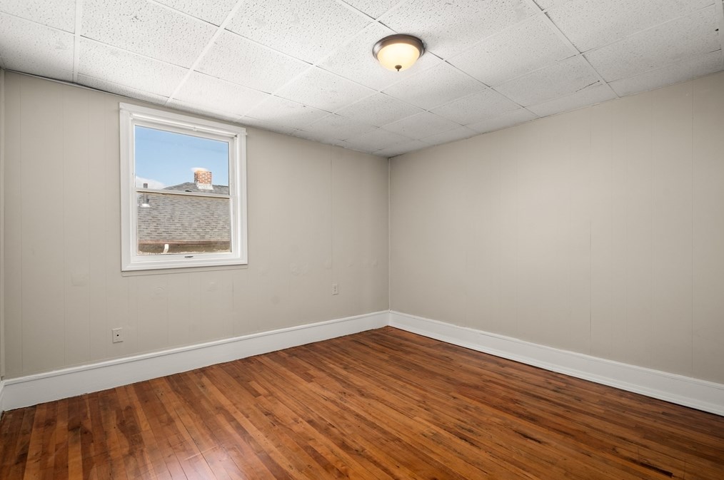 58 Providence St, Worcester MA 01604-4202 exterior