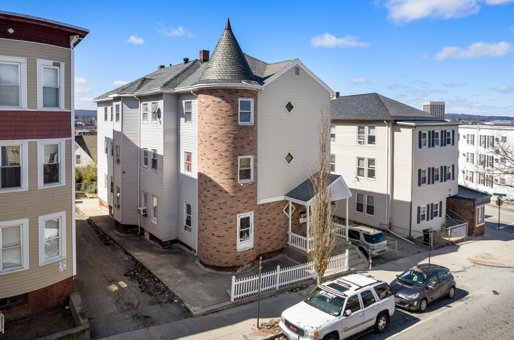 58 Providence St, Worcester MA 01604-4202 exterior