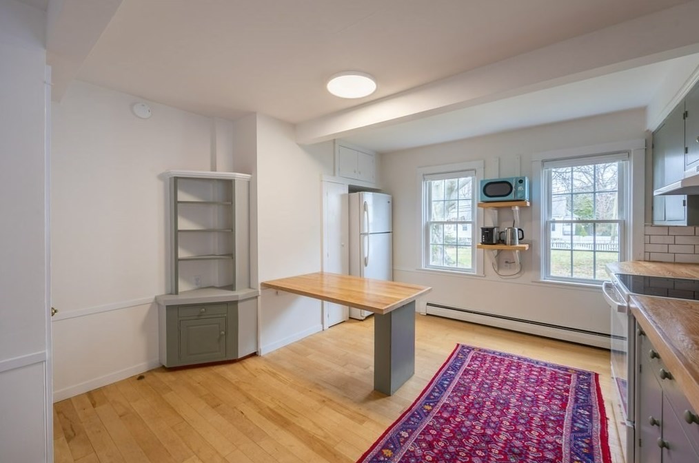 39 Middle St, Fairhaven MA  02719-2941 exterior