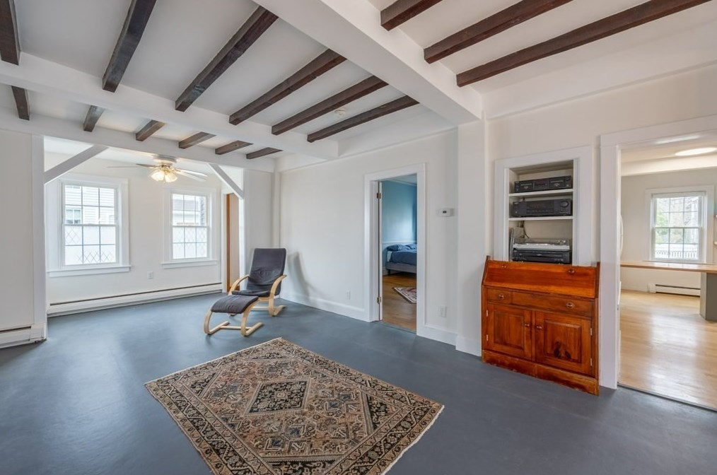 39 Middle St, Fairhaven MA  02719-2941 exterior