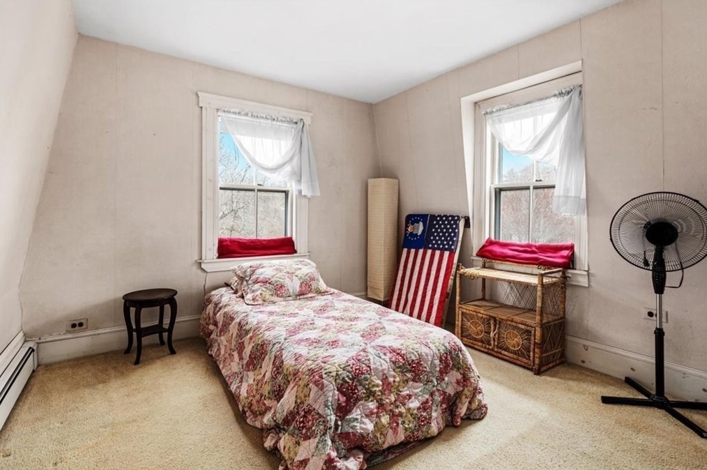 214 Hull St, Hingham MA 02043-1423 exterior