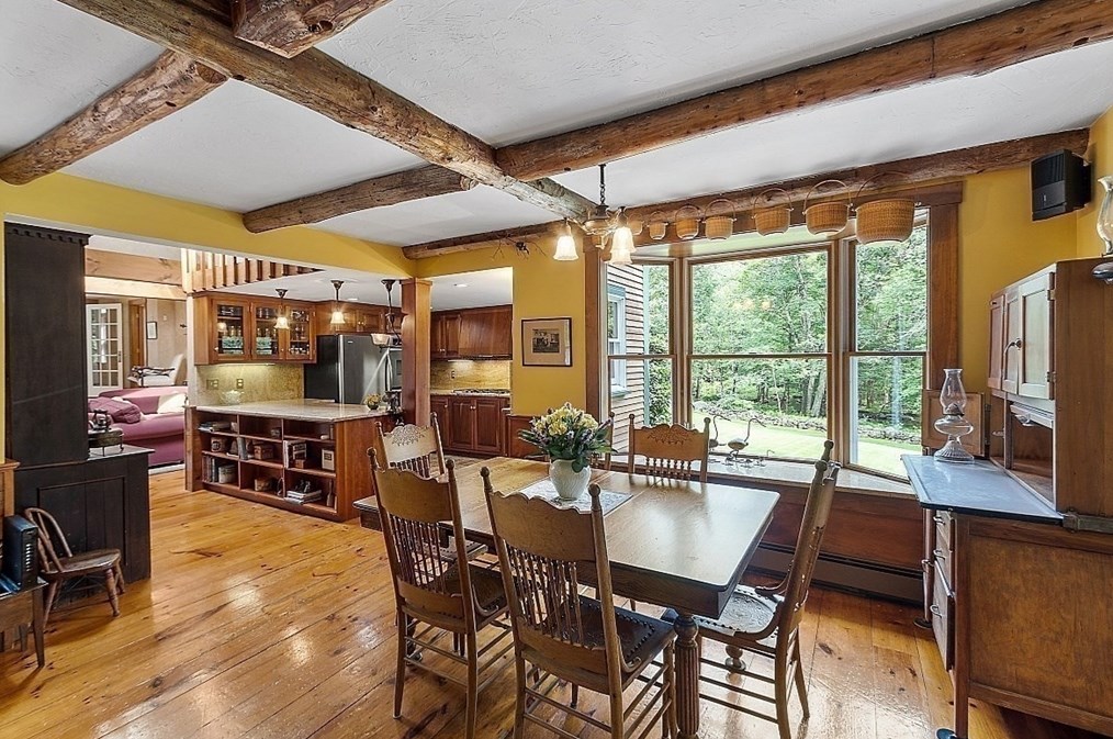 11 Cross Rd, Ashburnham MA 01430-1042 exterior