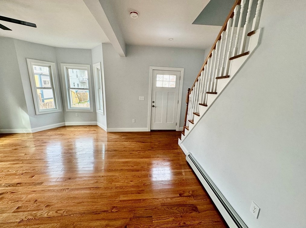 11 Mace Pl, Lynn MA  01902-3110 exterior