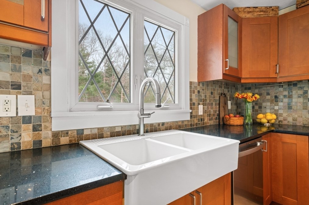 26 Black Cat Rd, Plymouth MA  02360-3506 exterior