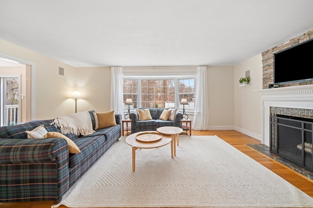 26 Black Cat Rd, Plymouth MA  02360-3506 exterior