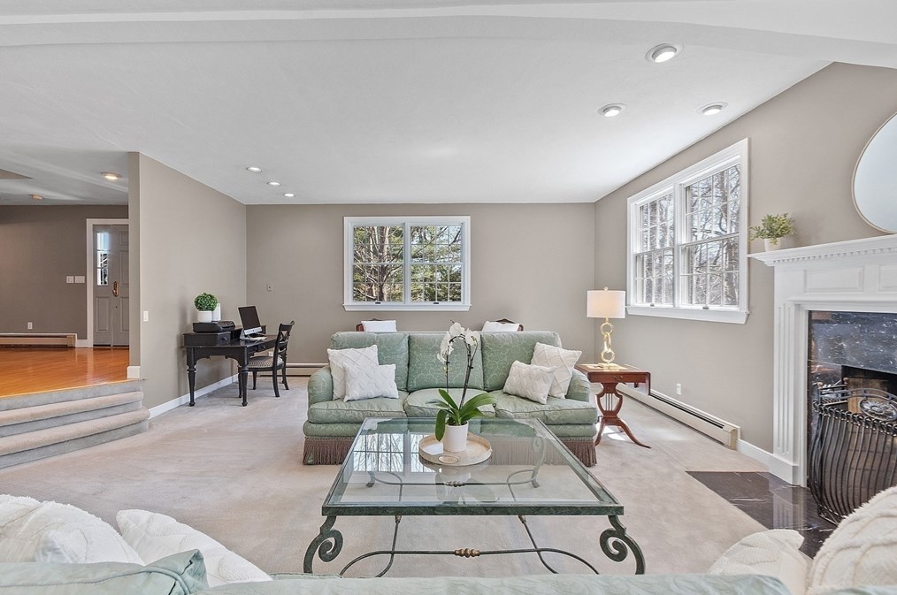 56 Louise Rd, Braintree MA 02184-5902 exterior