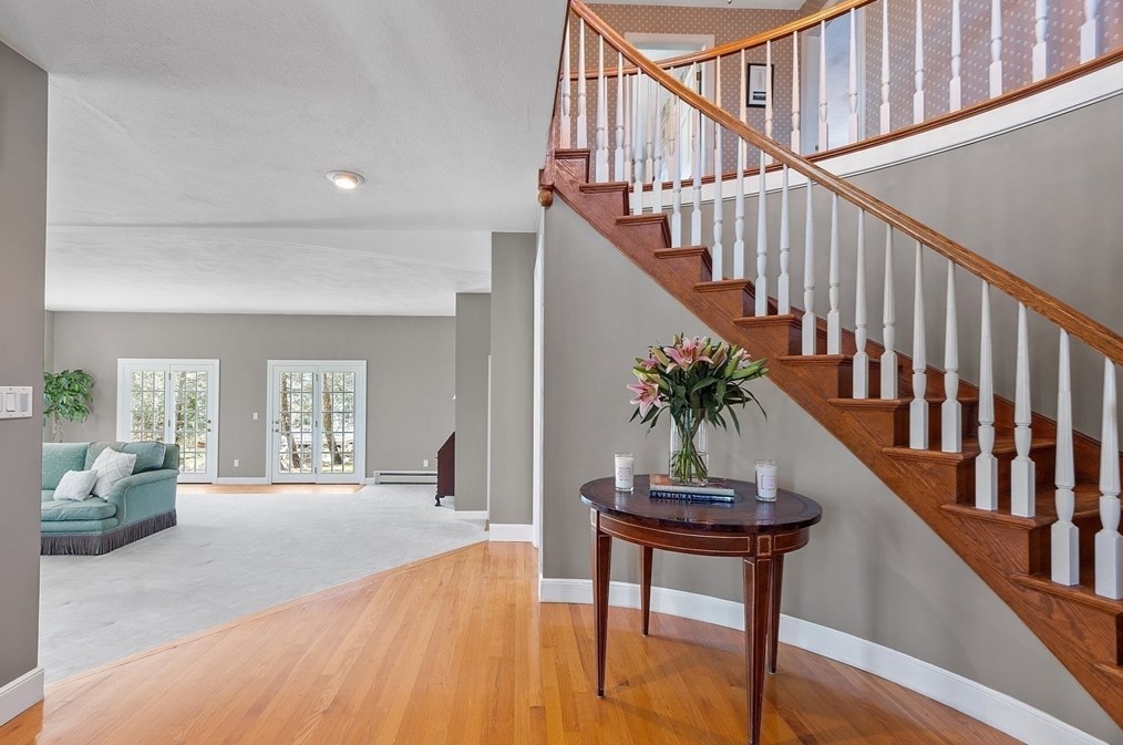 56 Louise Rd, Braintree MA 02184-5902 exterior