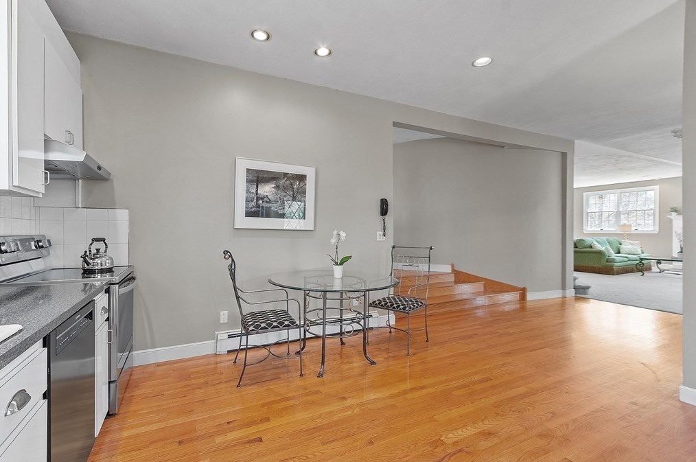 56 Louise Rd, Braintree MA 02184-5902 exterior