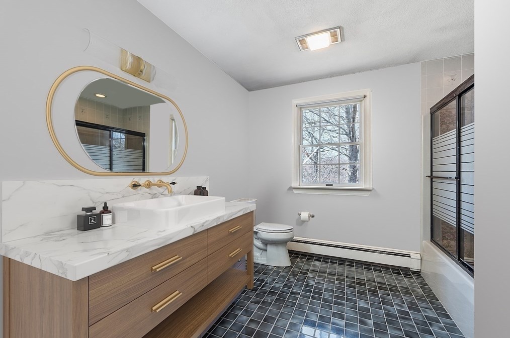 56 Louise Rd, Braintree MA 02184-5902 exterior