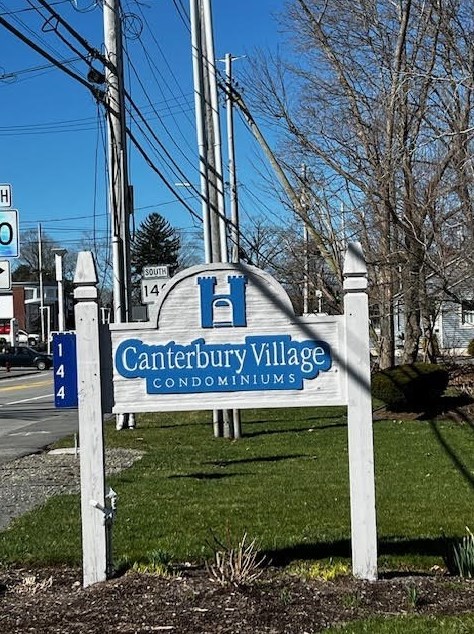 144 Hart St, Taunton MA 02780-6929 exterior