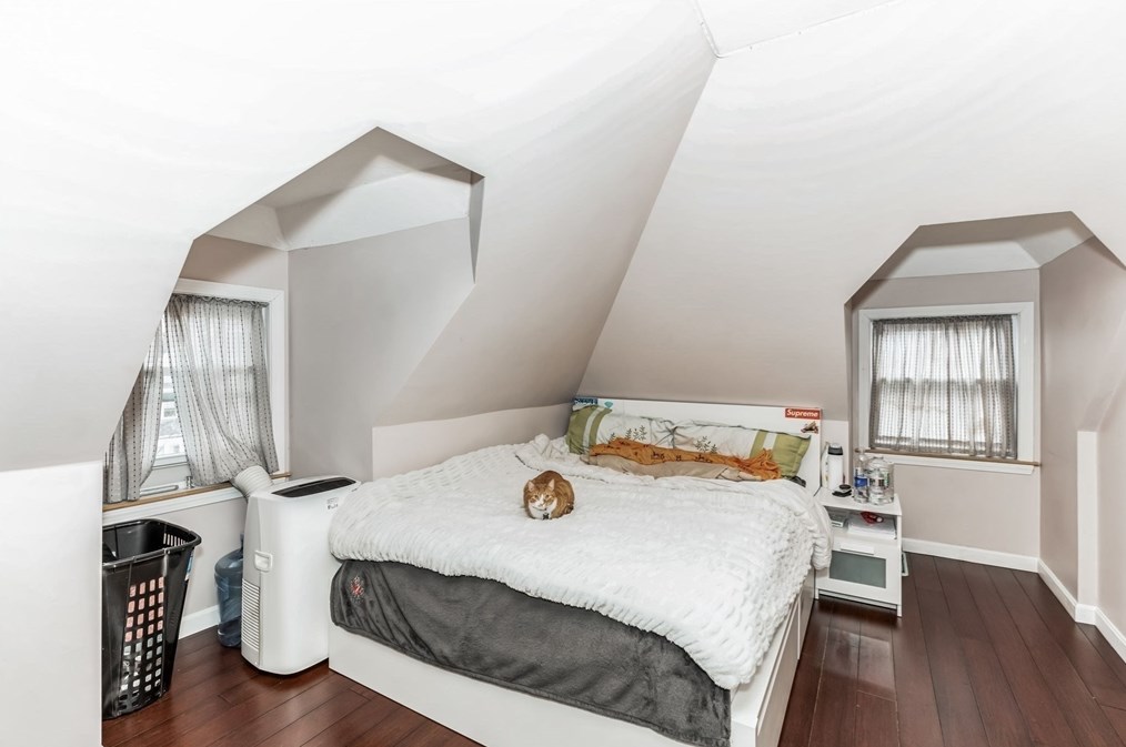 35 Somerset St, Worcester MA  01609-2110 exterior