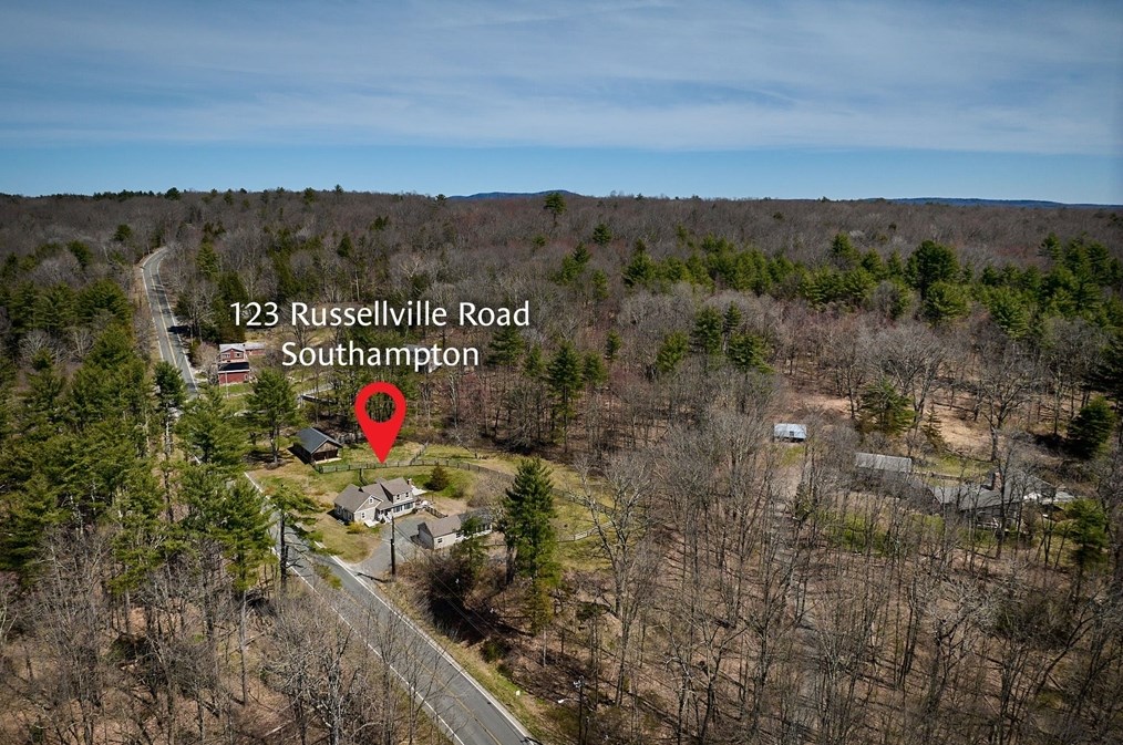 123 Russellville Rd, Southampton MA  01073-9508 exterior