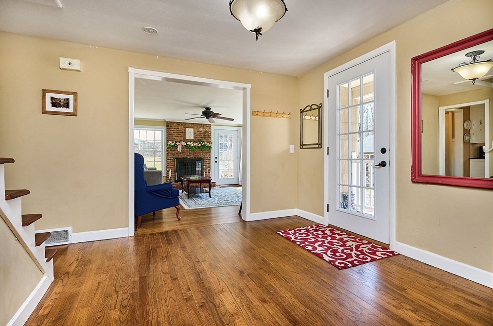 123 Russellville Rd, Southampton MA  01073-9508 exterior