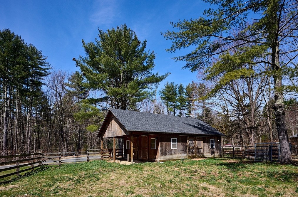 123 Russellville Rd, Southampton MA  01073-9508 exterior