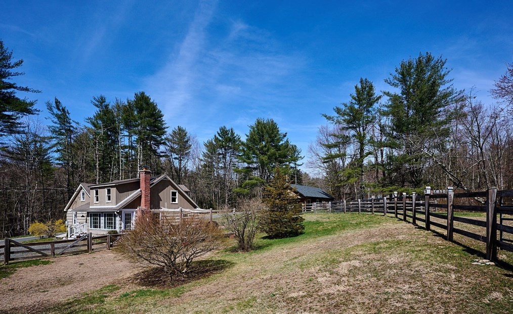 123 Russellville Rd, Southampton MA  01073-9508 exterior