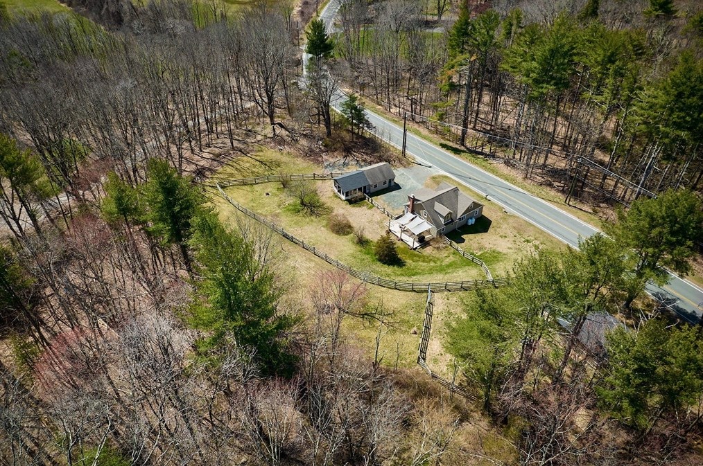 123 Russellville Rd, Southampton MA  01073-9508 exterior