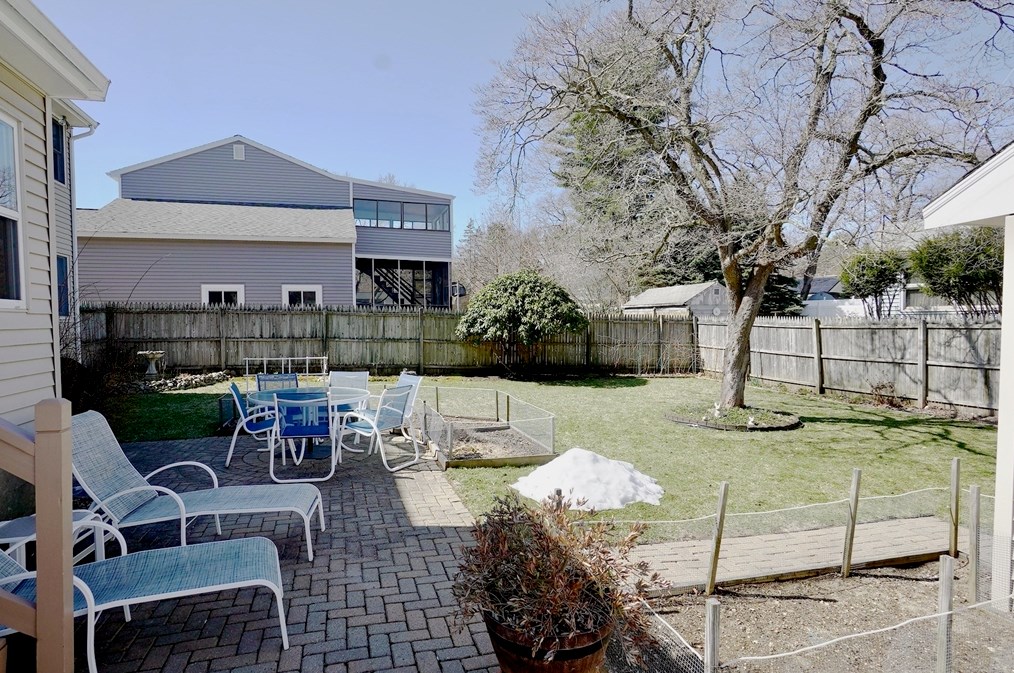 16 Lynn End Rd, Lynn MA  01904-1120 exterior