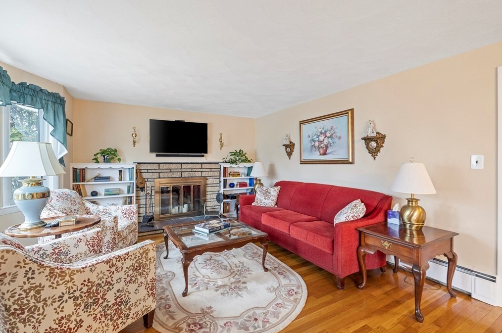 16 Lynn End Rd, Lynn MA  01904-1120 exterior