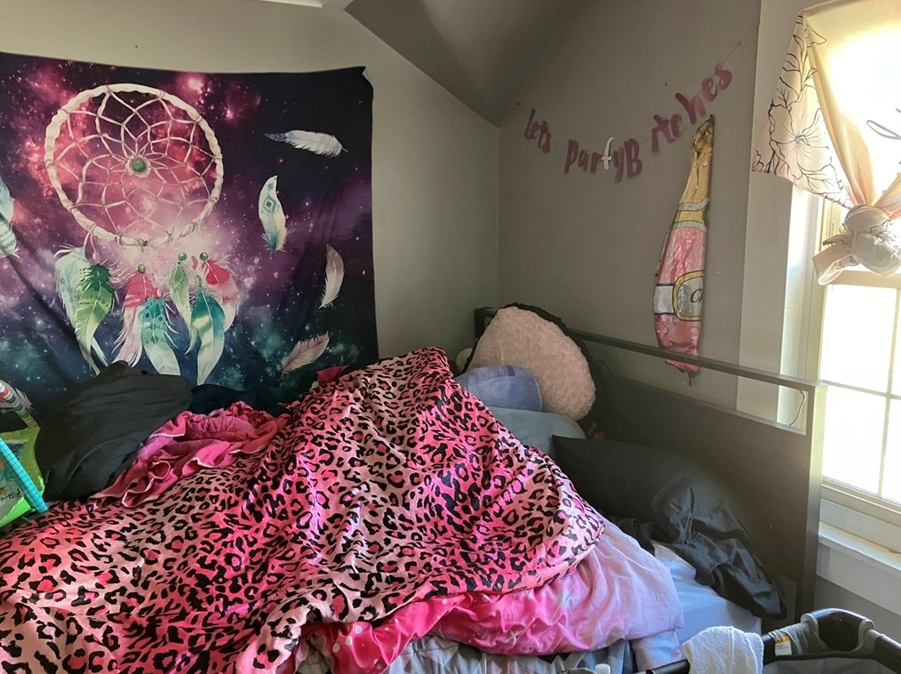 21 Whitcomb St, Webster MA  01570-2429 exterior