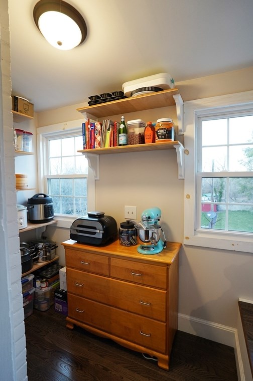 11 Main St, New Bedford MA 02743-2115 exterior