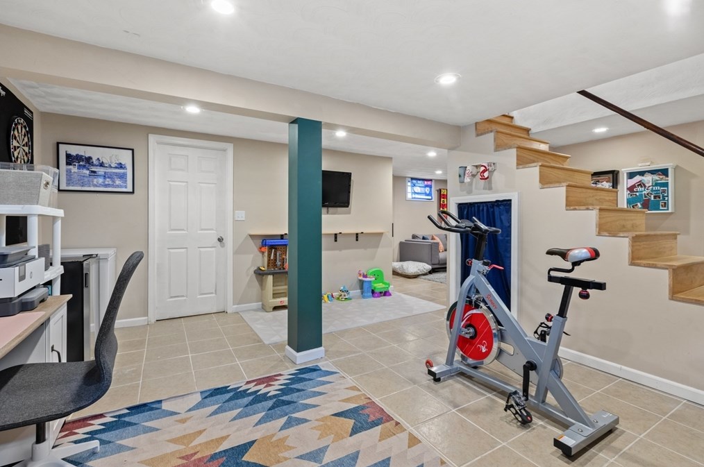 44 Tobin Rd, Boston MA  02132-6218 exterior