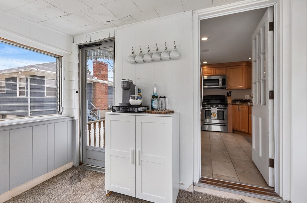 44 Tobin Rd, Boston MA  02132-6218 exterior