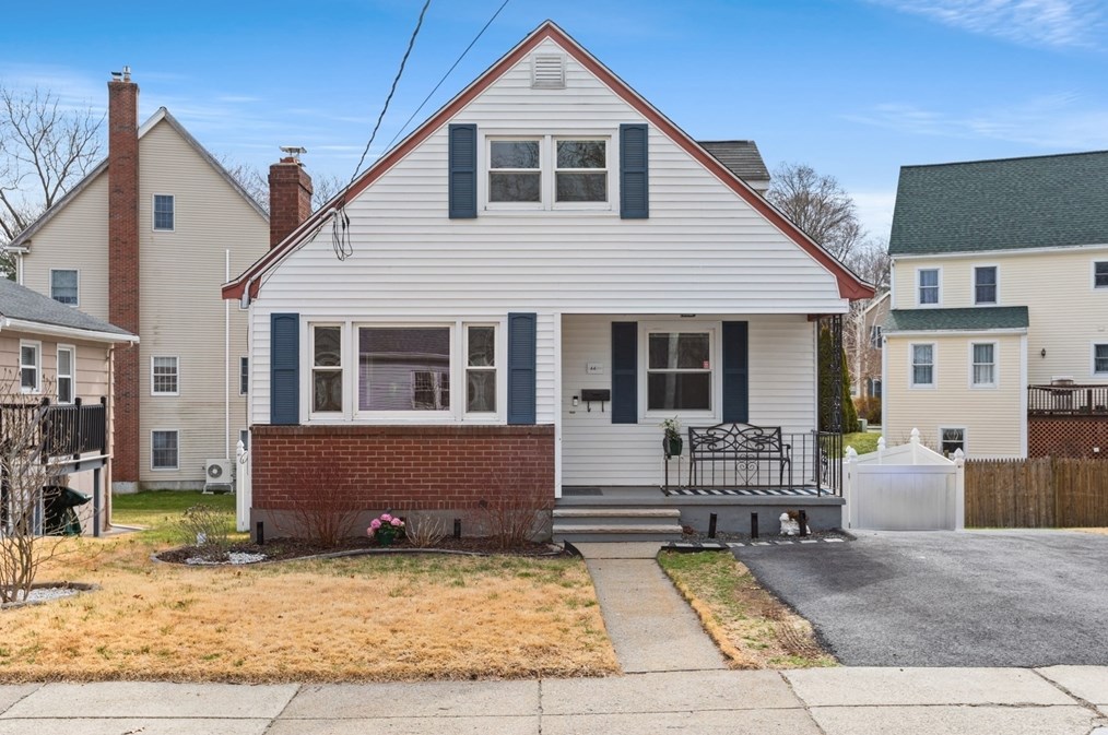 44 Tobin Rd, Boston MA  02132-6218 exterior