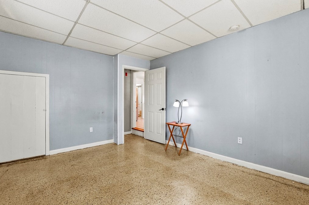 34 Linwood Ave, Methuen MA 01844-5917 exterior