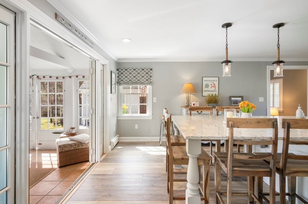 111 Alden St, Duxbury MA 02332-3836 exterior