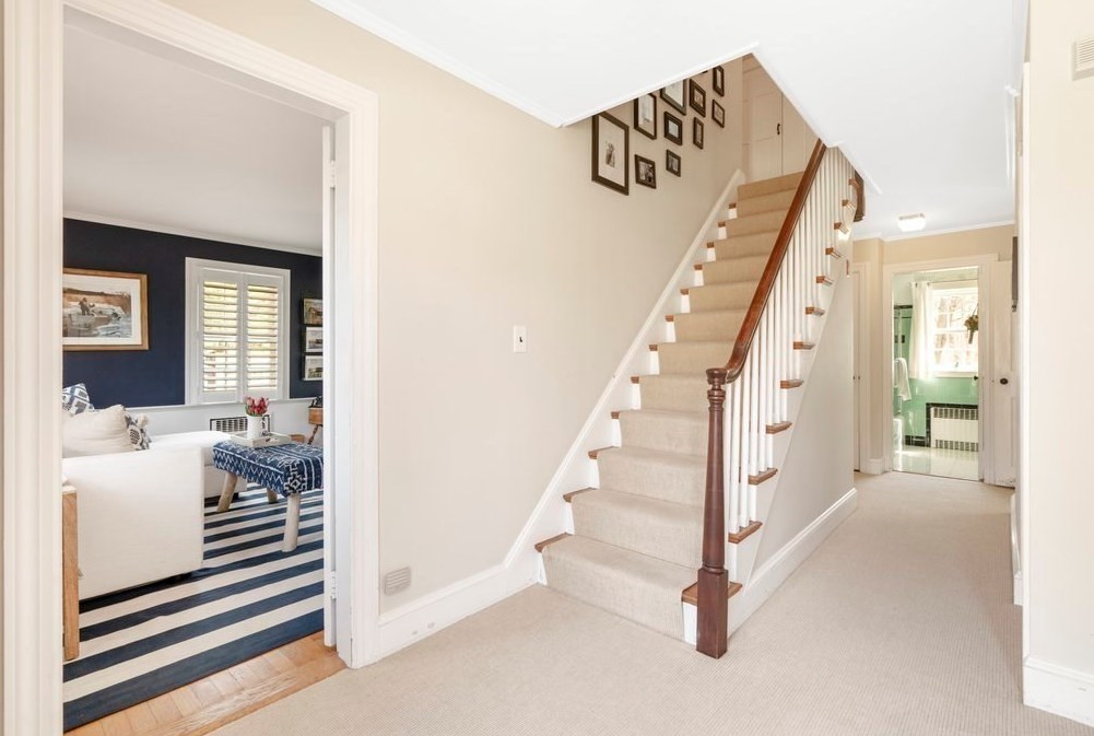 111 Alden St, Duxbury MA 02332-3836 exterior