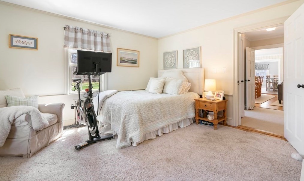 111 Alden St, Duxbury MA 02332-3836 exterior