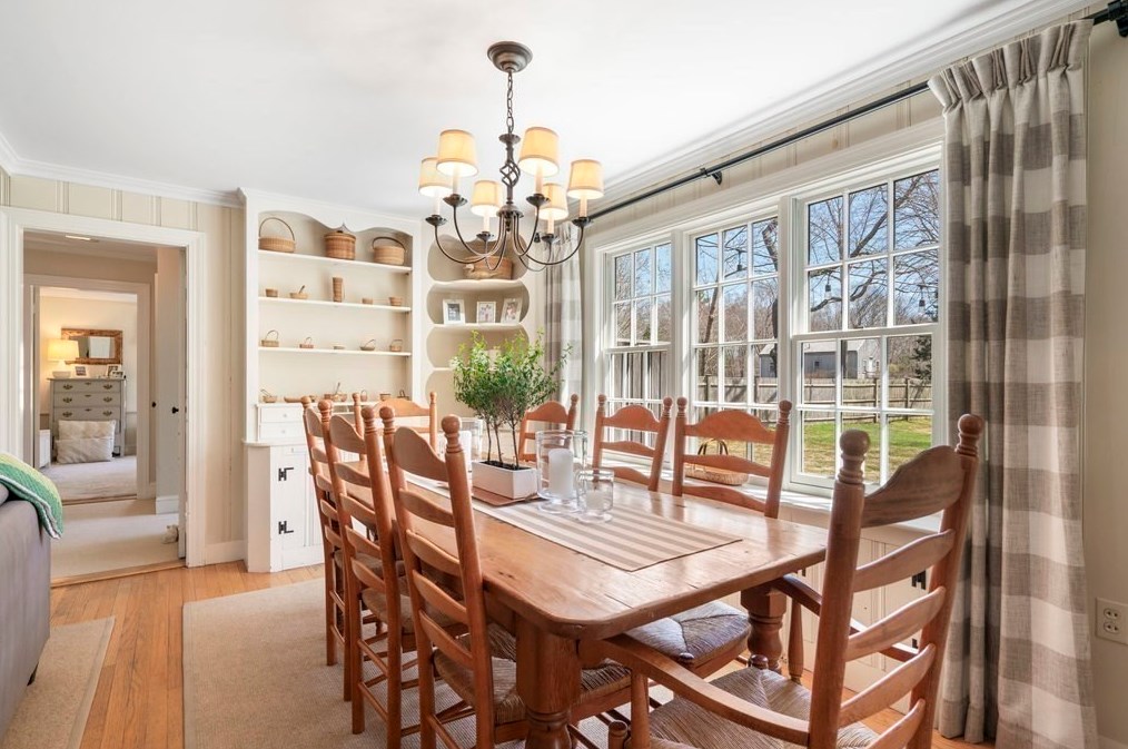 111 Alden St, Duxbury MA 02332-3836 exterior