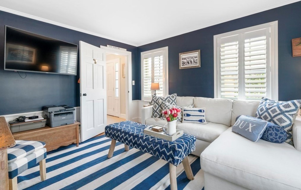 111 Alden St, Duxbury MA 02332-3836 exterior