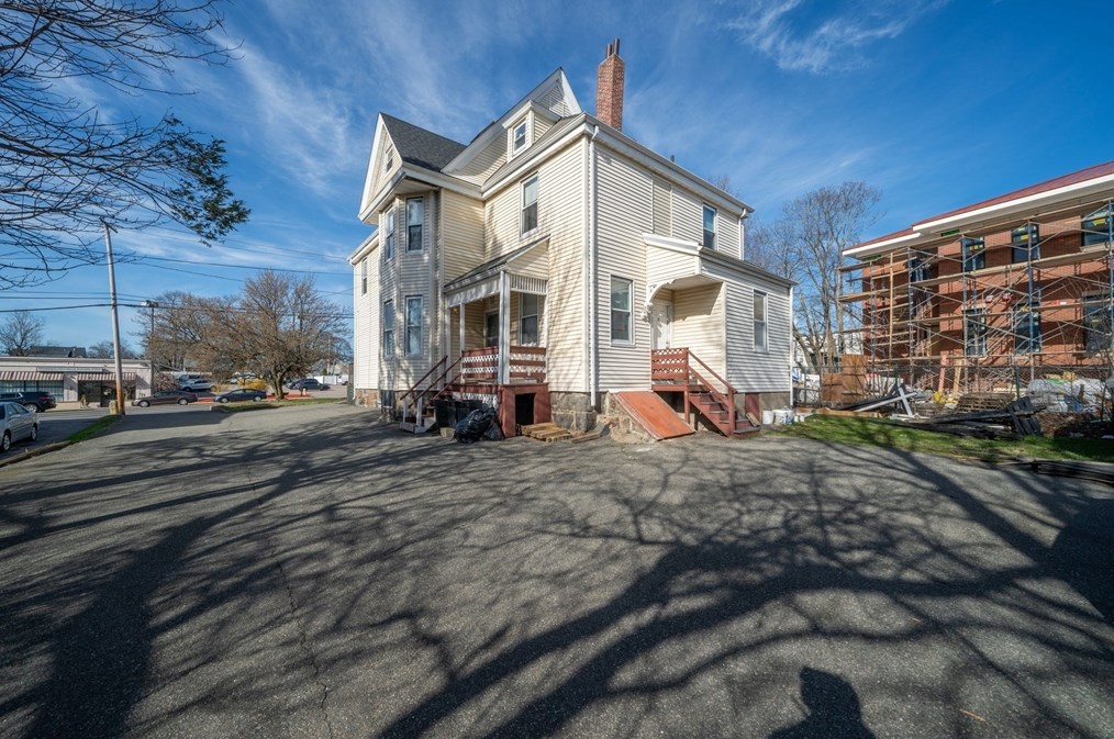 345 Washington St, Quincy MA 02169-5650 exterior