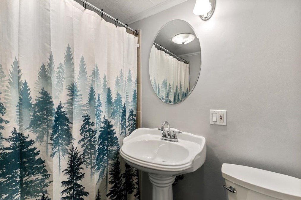 16 Farley St, Methuen MA 01844-6513 exterior