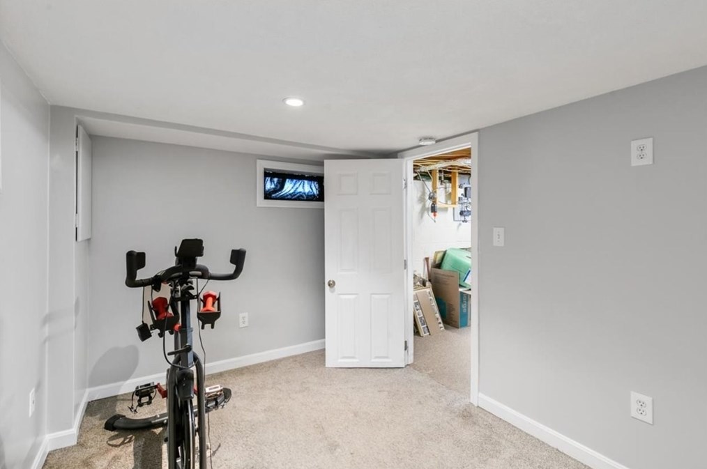 16 Farley St, Methuen MA 01844-6513 exterior