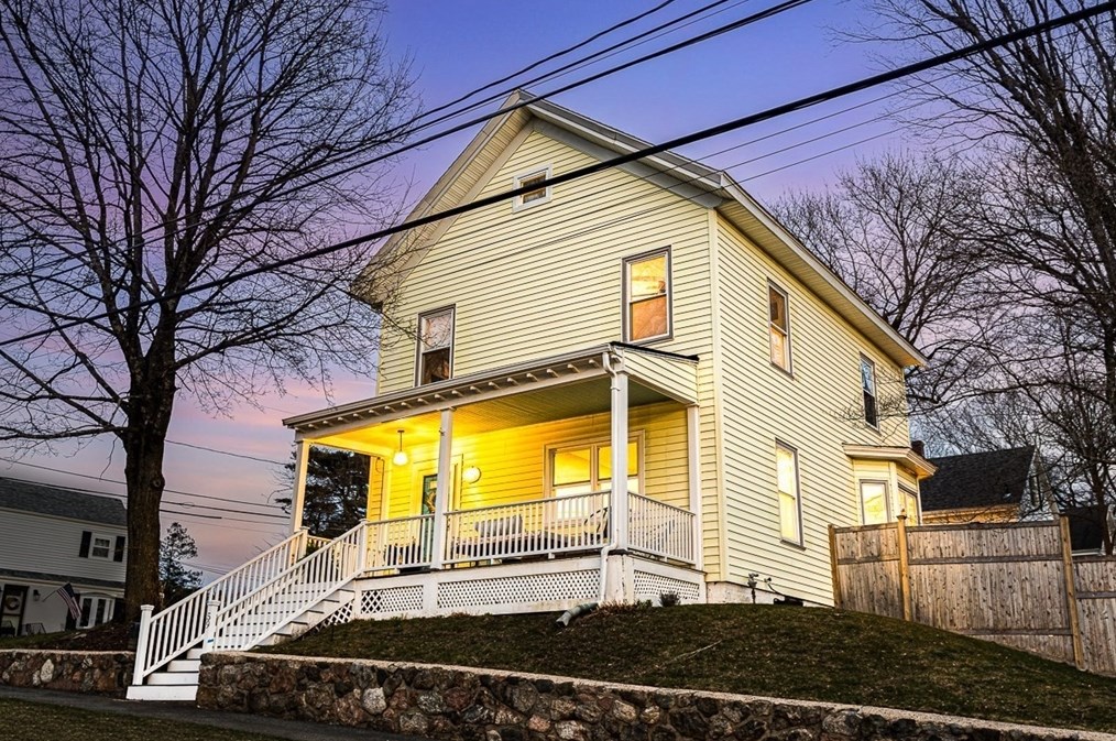 59 Fowle St, Woburn MA  01801-5243 exterior