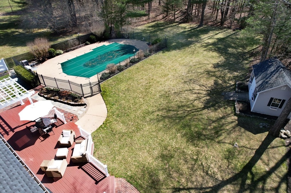 45 Northfield Dr, East Bridgewater MA 02324-1249 exterior