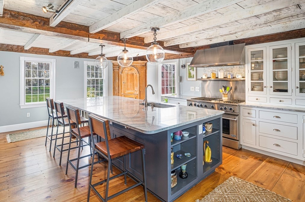 373 Main St, Andover MA  01810-2610 exterior