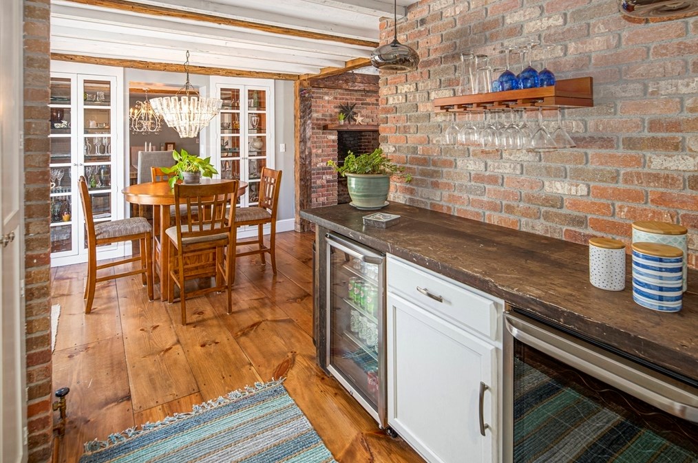 373 Main St, Andover MA  01810-2610 exterior