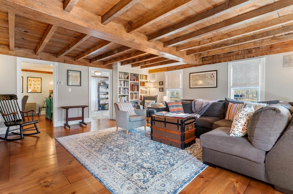 373 Main St, Andover MA  01810-2610 exterior