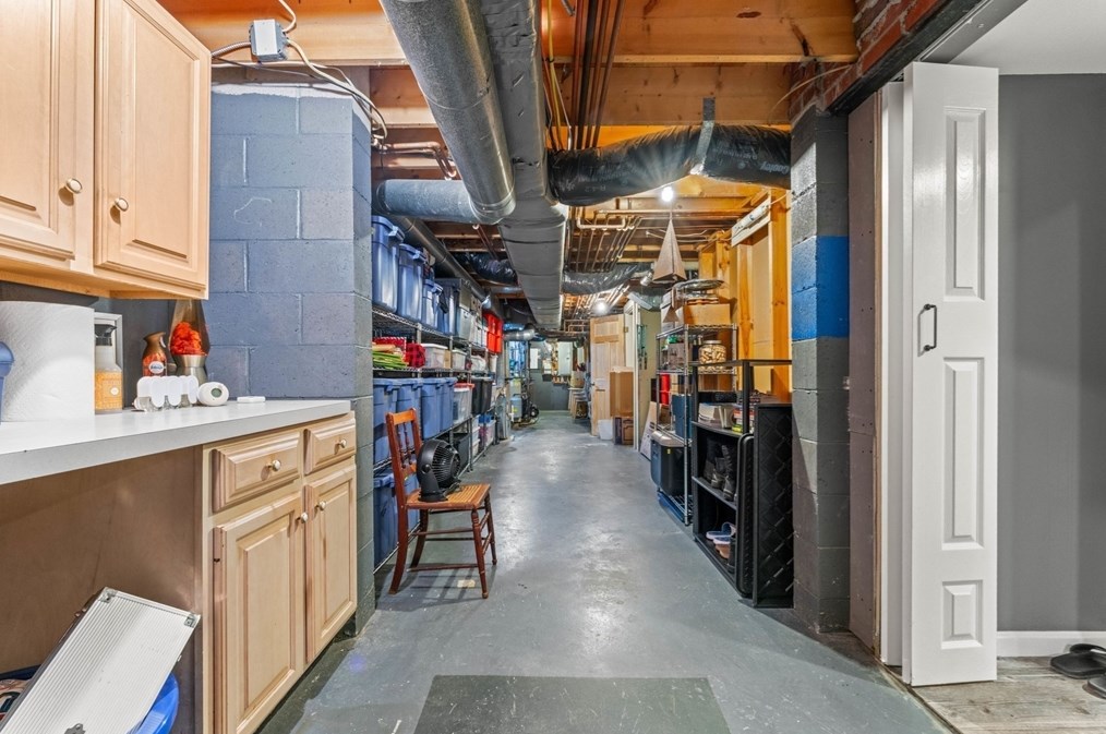 373 Main St, Andover MA  01810-2610 exterior