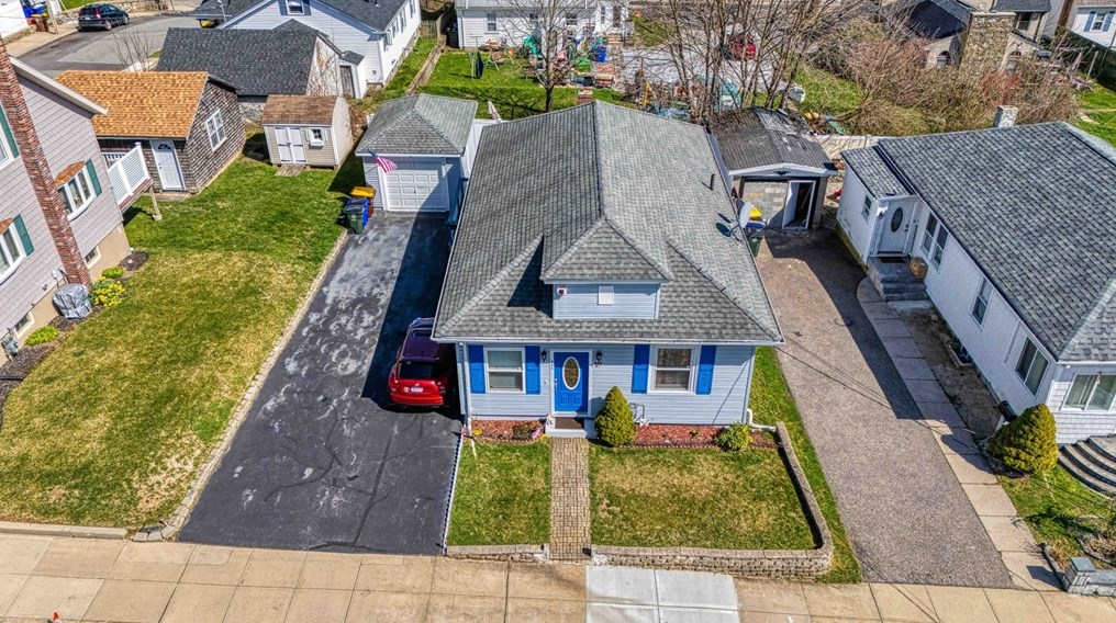 395 Eddy St, Fall River MA 02723-2305 exterior