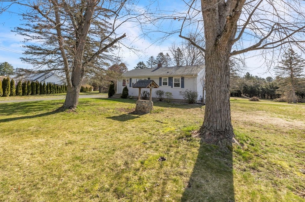 308 Hillside Rd, Montgomery MA  01085-4110 exterior